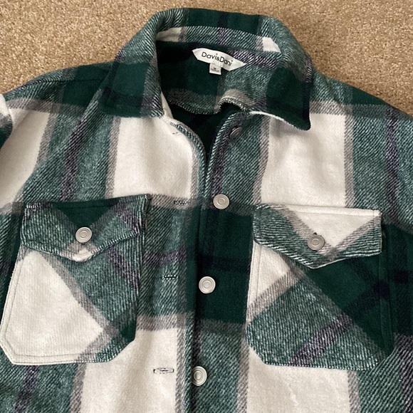 Trucker style Jacket- Shacket - Picture 2 of 4